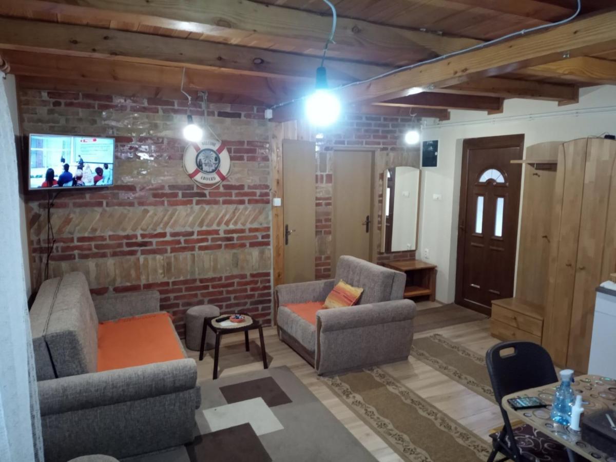 Apartman "Kapetana Luka" Ljubovija Exterior foto