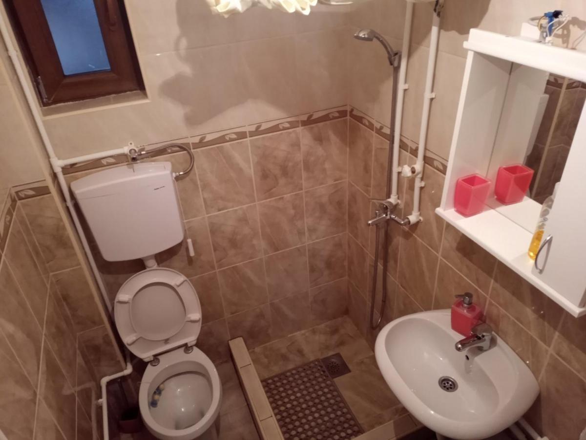 Apartman "Kapetana Luka" Ljubovija Exterior foto