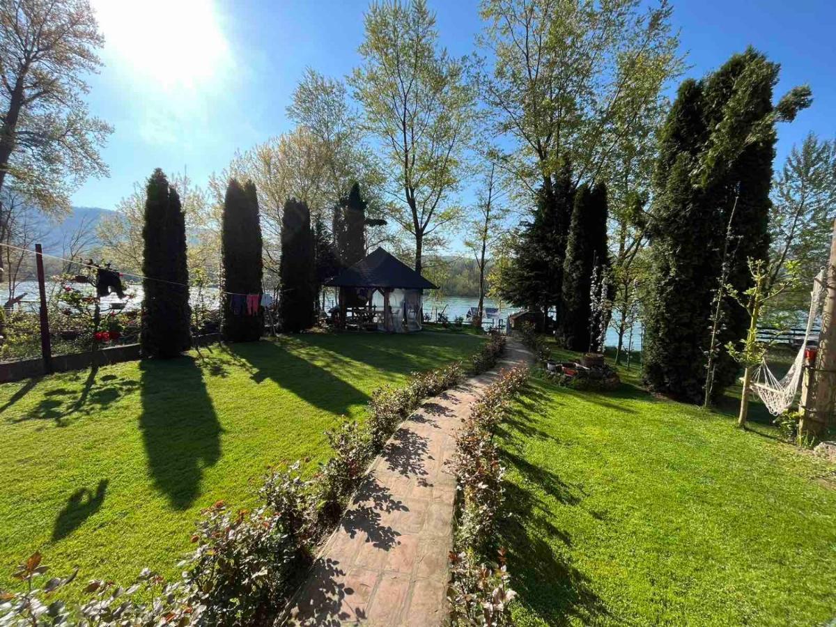 Apartman "Kapetana Luka" Ljubovija Exterior foto